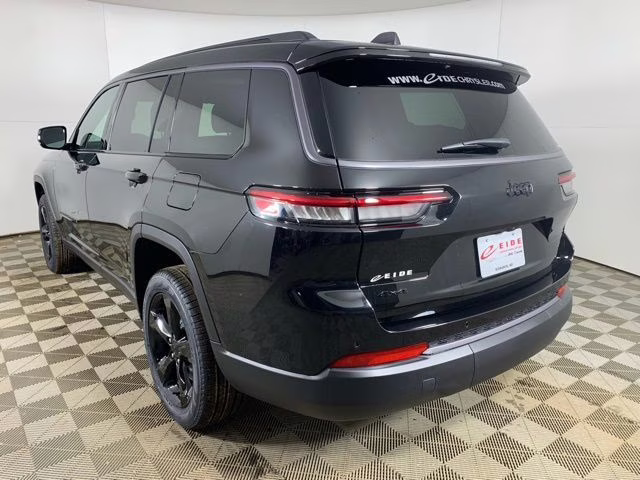 2026 Diamond Black Crystal Pearlcoat Jeep Grand Cherokee L Limited 4X4 SUV