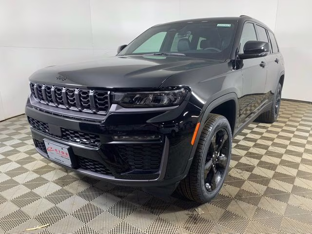 2026 Diamond Black Crystal Pearlcoat Jeep Grand Cherokee L Limited 4X4 SUV