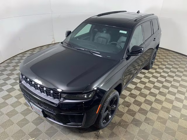 2026 Diamond Black Crystal Pearlcoat Jeep Grand Cherokee L Limited 4X4 SUV