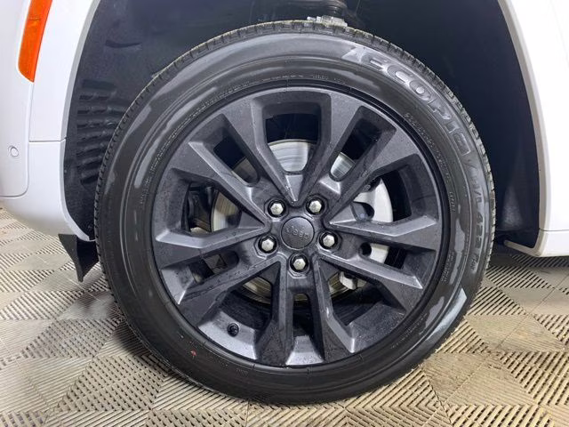 2026 Bright White Clearcoat Jeep Grand Cherokee L Limited Reserve 4X4 SUV