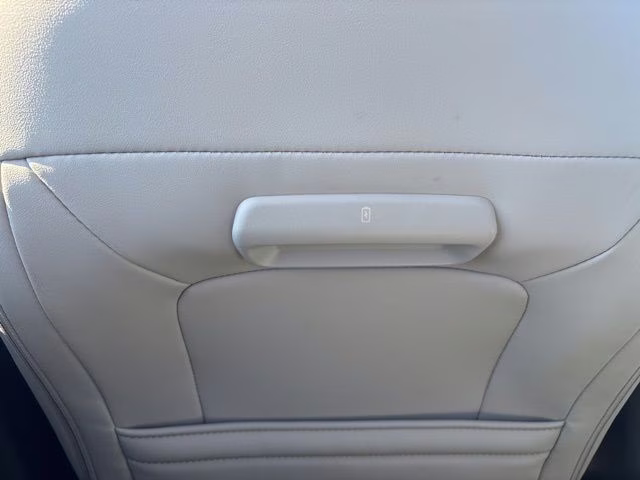 2026 Star White Metallic Tri-Coat Ford Expedition Max Platinum 4X4 SUV