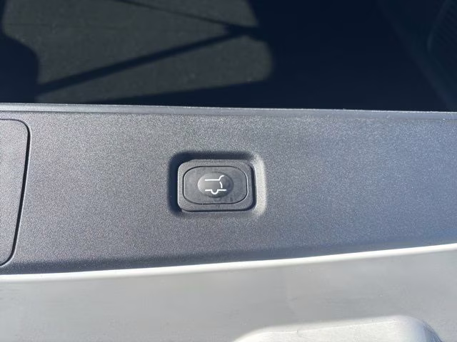 2026 Star White Metallic Tri-Coat Ford Expedition Max Platinum 4X4 SUV