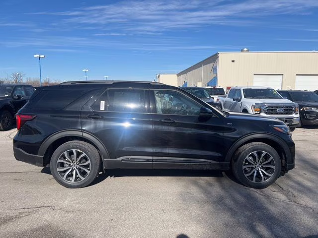2026 Agate Black Metallic Ford Explorer ST-Line 4X4 SUV