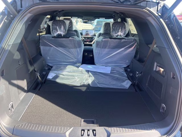 2026 Agate Black Metallic Ford Explorer ST-Line 4X4 SUV