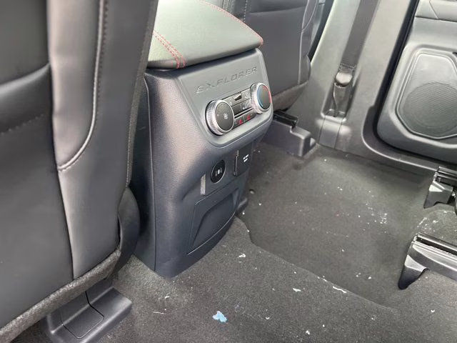 2026 Space White Metallic Ford Explorer ST-Line 4X4 SUV