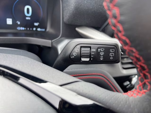 2026 Space White Metallic Ford Explorer ST-Line 4X4 SUV