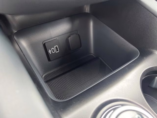 2026 Space White Metallic Ford Explorer ST-Line 4X4 SUV