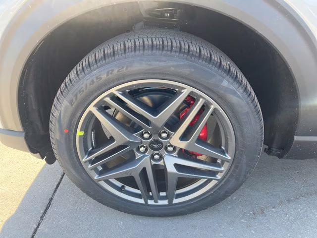 2026 Star White Metallic Tri-Coat Ford Explorer ST-Line 4X4 SUV