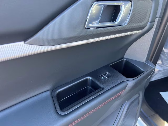 2026 Star White Metallic Tri-Coat Ford Explorer ST-Line 4X4 SUV