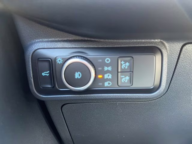 2026 Star White Metallic Tri-Coat Ford Explorer ST-Line 4X4 SUV