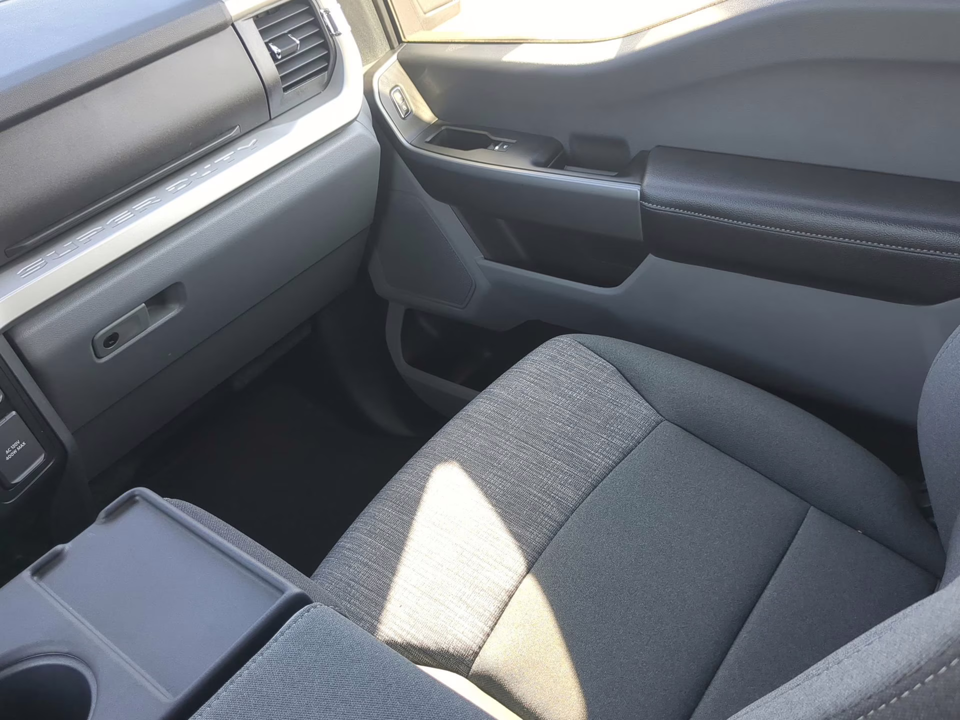 2026 Carbonized Gray Metallic Ford Super Duty F-250 SRW XLT Crew Cab Pickup 4X4 Truck