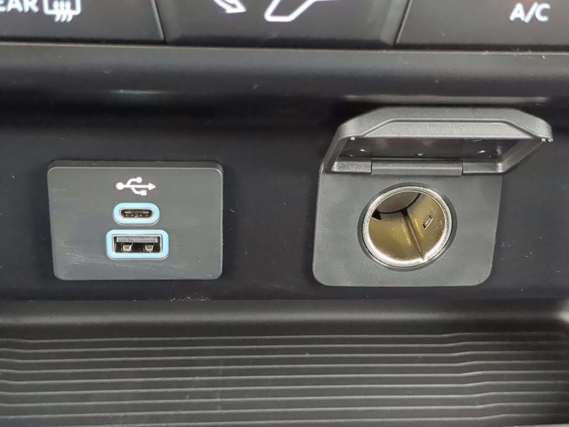 2026 Carbonized Gray Metallic Ford Super Duty F-250 SRW XLT Crew Cab Pickup 4X4 Truck