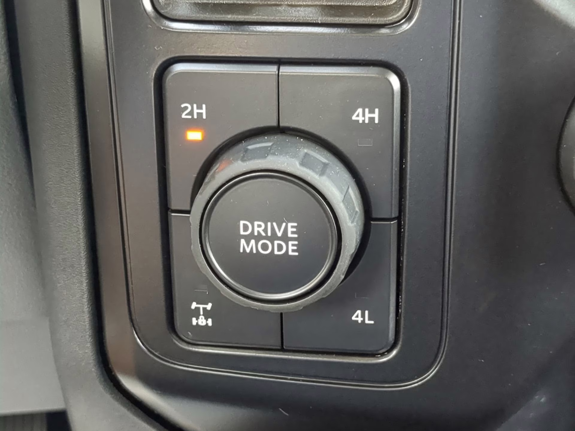 2026 Carbonized Gray Metallic Ford Super Duty F-250 SRW XLT Crew Cab Pickup 4X4 Truck