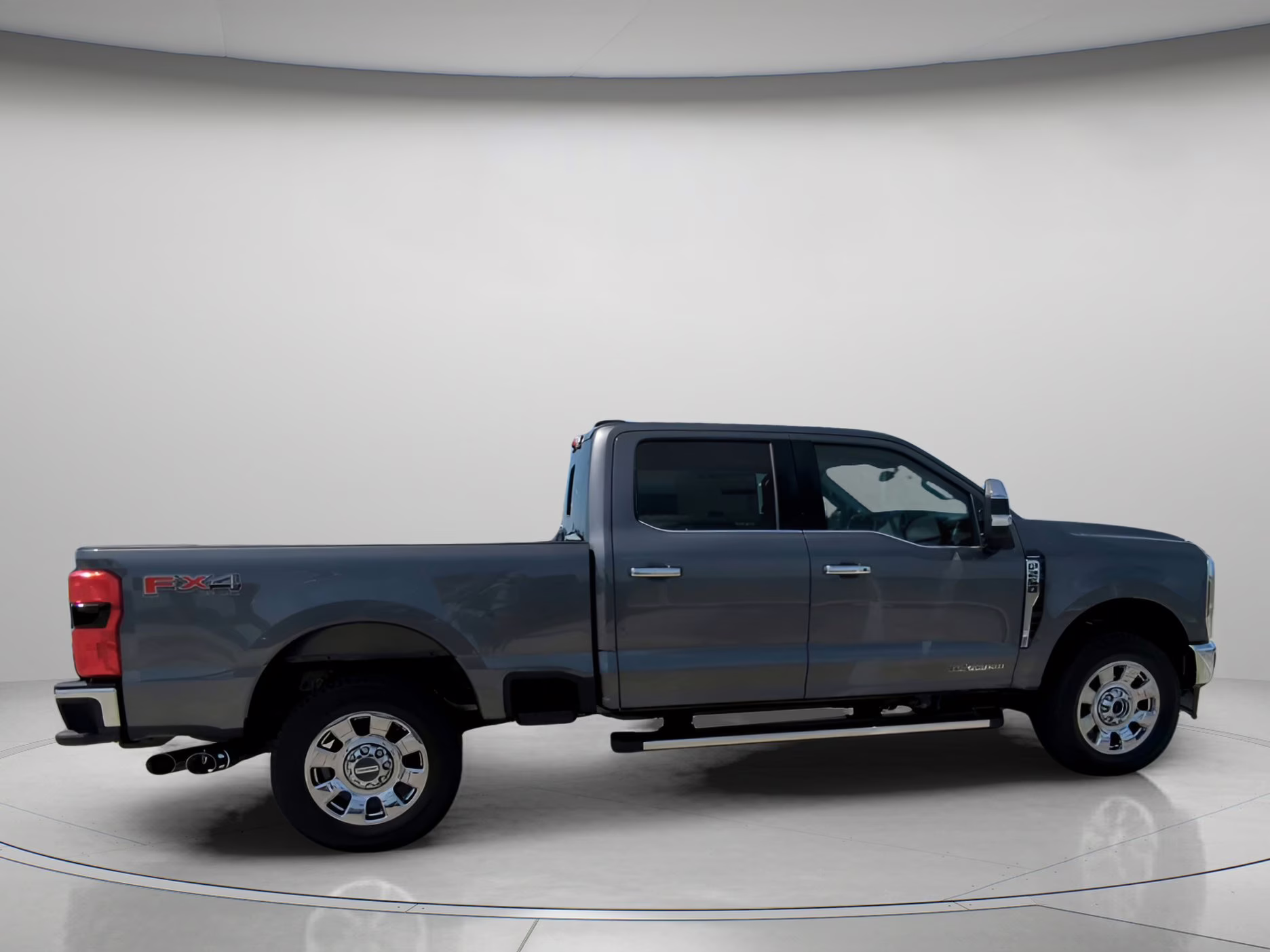 2026 Carbonized Gray Metallic Ford Super Duty F-250 SRW LARIAT Crew Cab Pickup 4X4 Truck