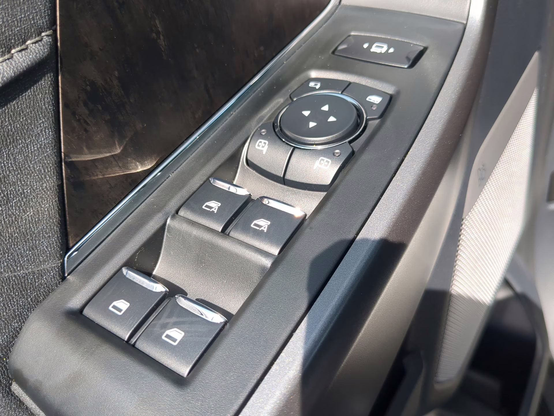 2026 Carbonized Gray Metallic Ford Super Duty F-250 SRW LARIAT Crew Cab Pickup 4X4 Truck