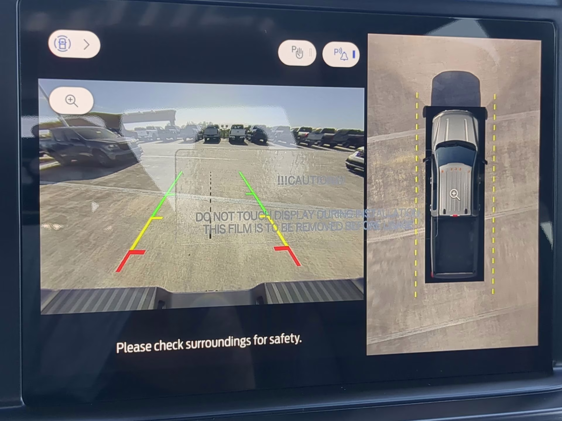 2026 Star White Metallic Tri-Coat Ford Super Duty F-250 SRW LARIAT Crew Cab Pickup 4X4 Truck