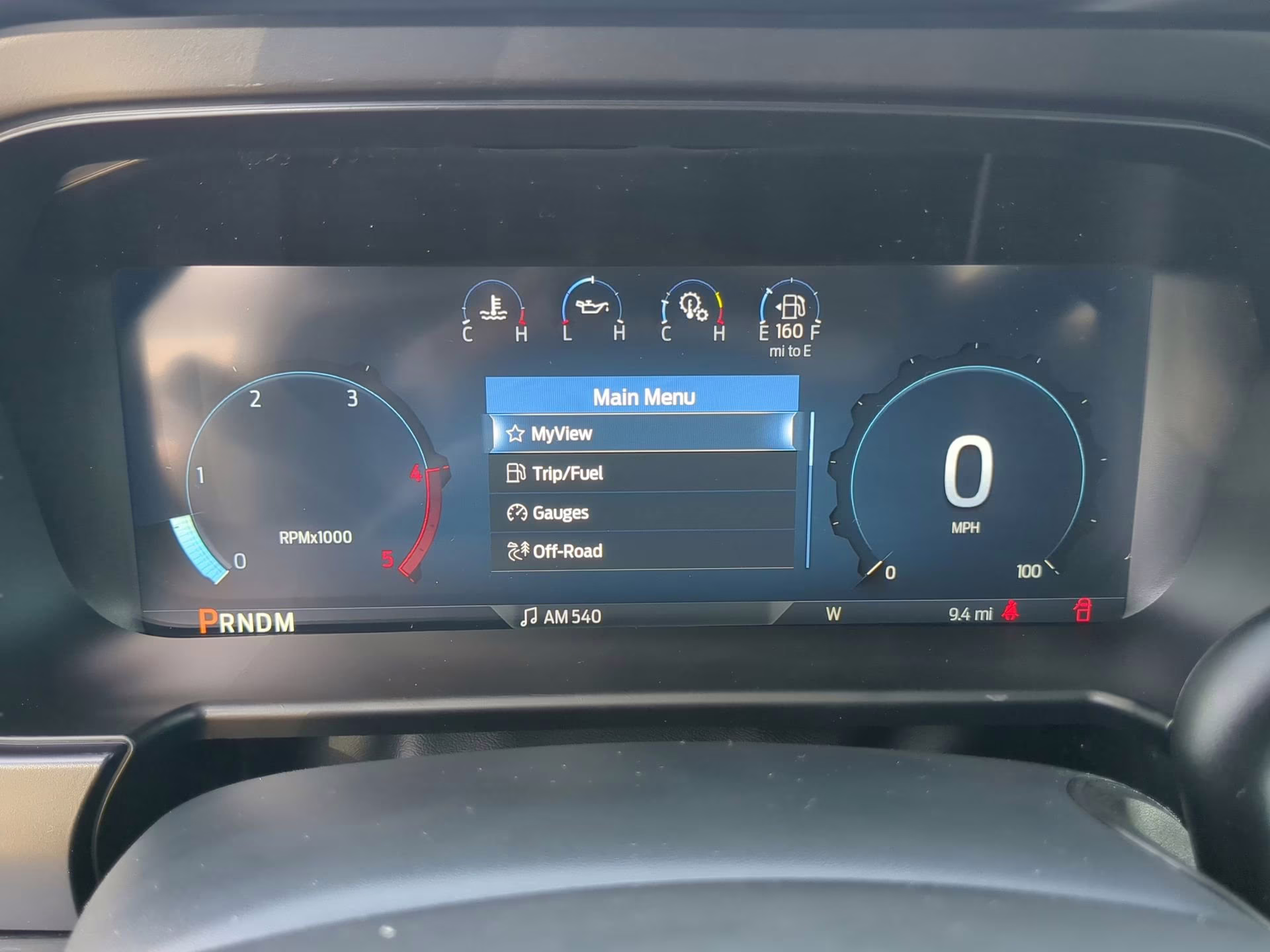 2026 Star White Metallic Tri-Coat Ford Super Duty F-250 SRW LARIAT Crew Cab Pickup 4X4 Truck