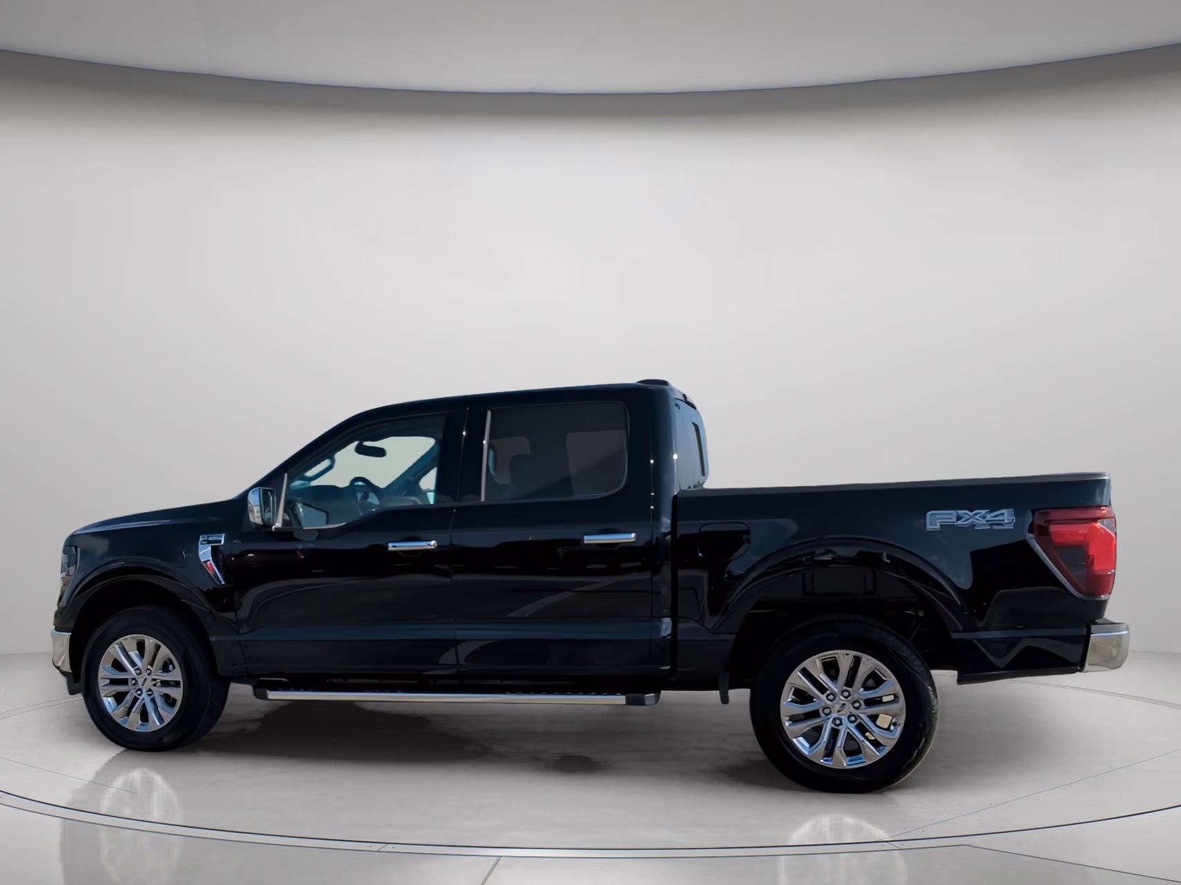 2026 Agate Black Metallic Ford F-150 XLT Crew Cab Pickup 4X4 Truck