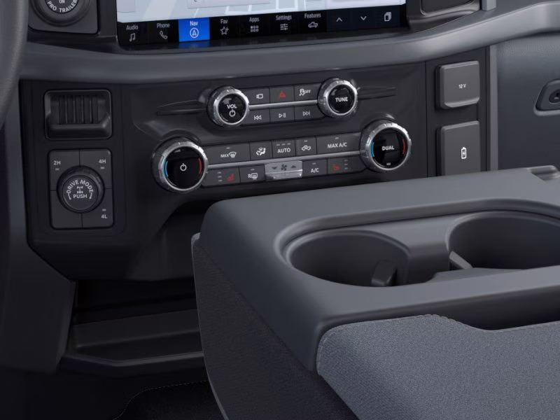 2026 Agate Black Metallic Ford F-150 XLT Crew Cab Pickup 4X4 Truck