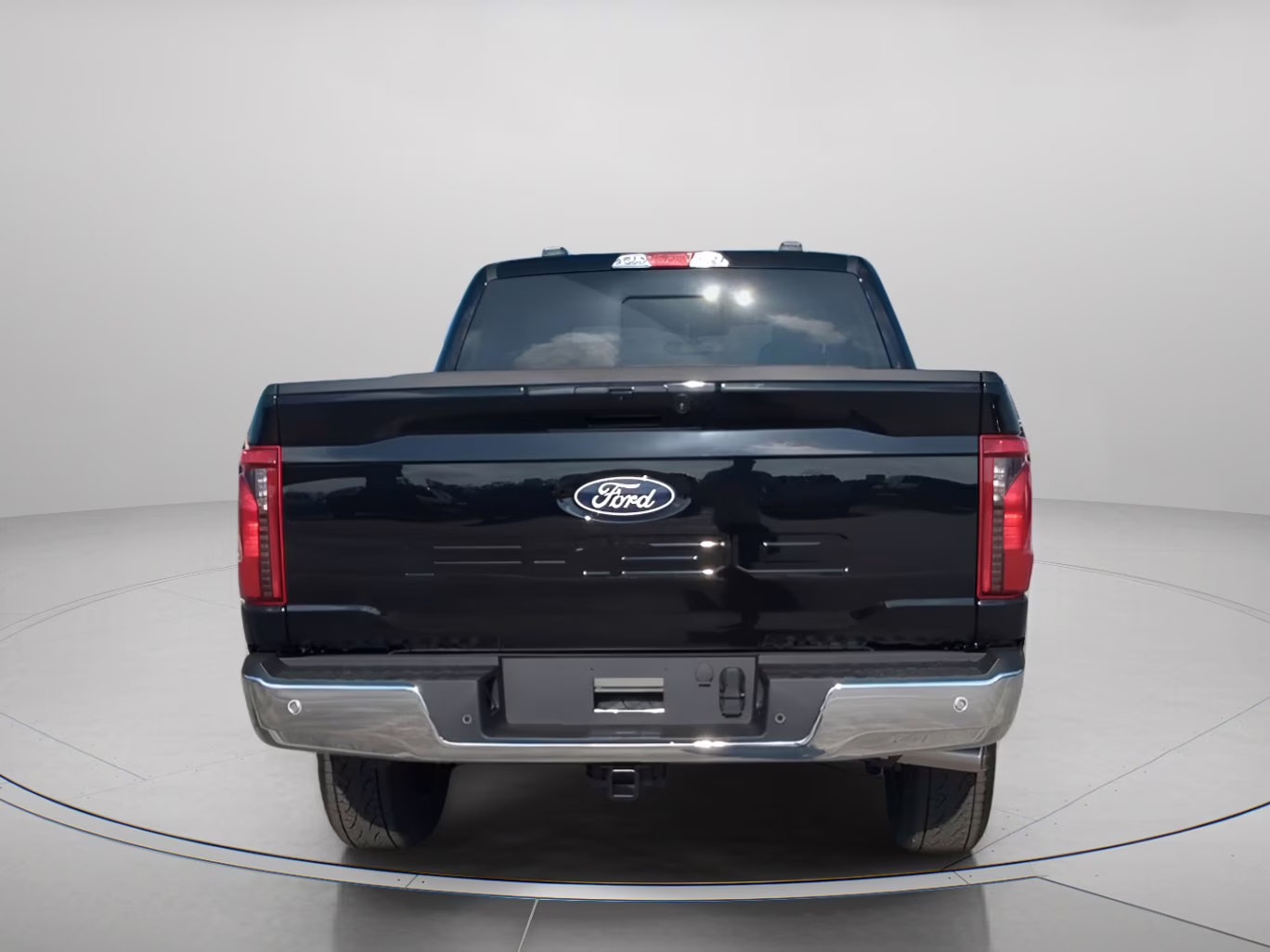 2026 Agate Black Metallic Ford F-150 XLT Crew Cab Pickup 4X4 Truck