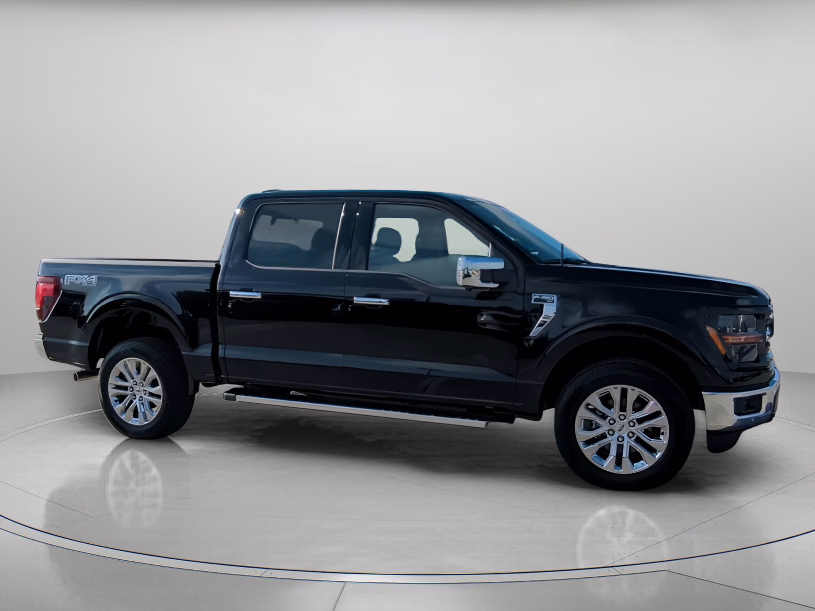 2026 Agate Black Metallic Ford F-150 XLT Crew Cab Pickup 4X4 Truck