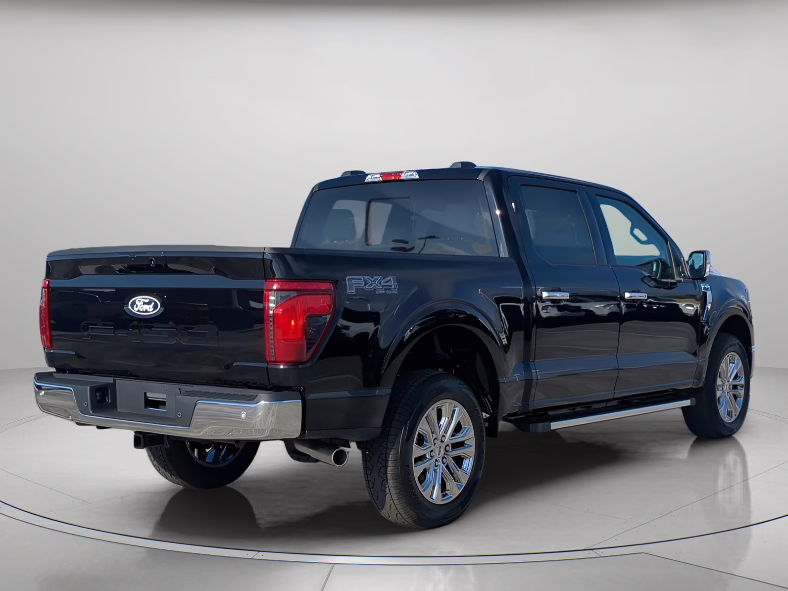 2026 Agate Black Metallic Ford F-150 XLT Crew Cab Pickup 4X4 Truck
