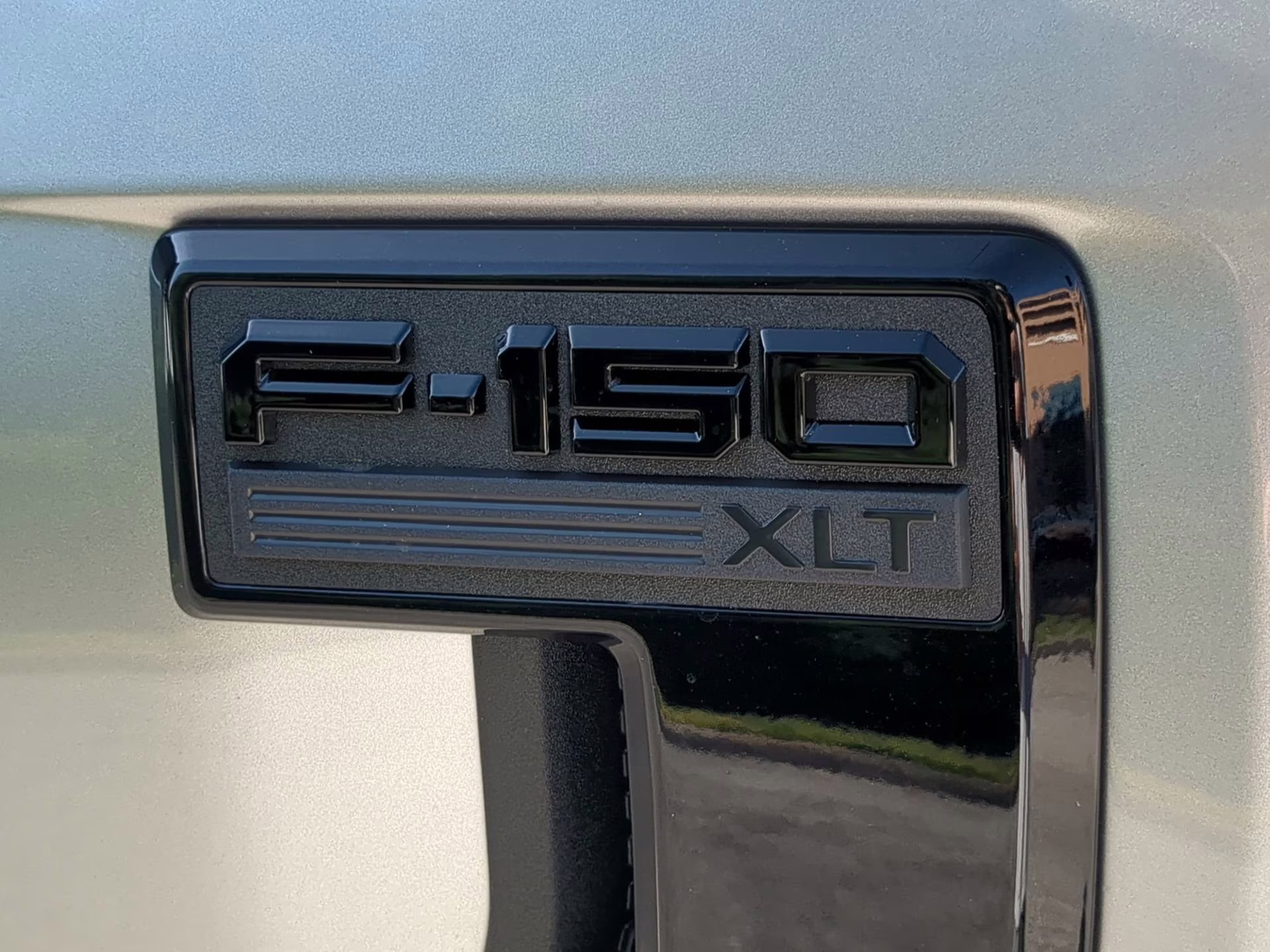 2026 Iconic Silver Metallic Ford F-150 XLT Crew Cab Pickup 4X4 Truck