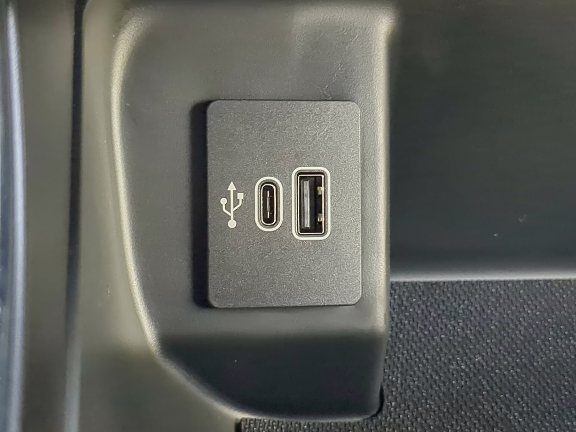 2026 Iconic Silver Metallic Ford F-150 XLT Crew Cab Pickup 4X4 Truck