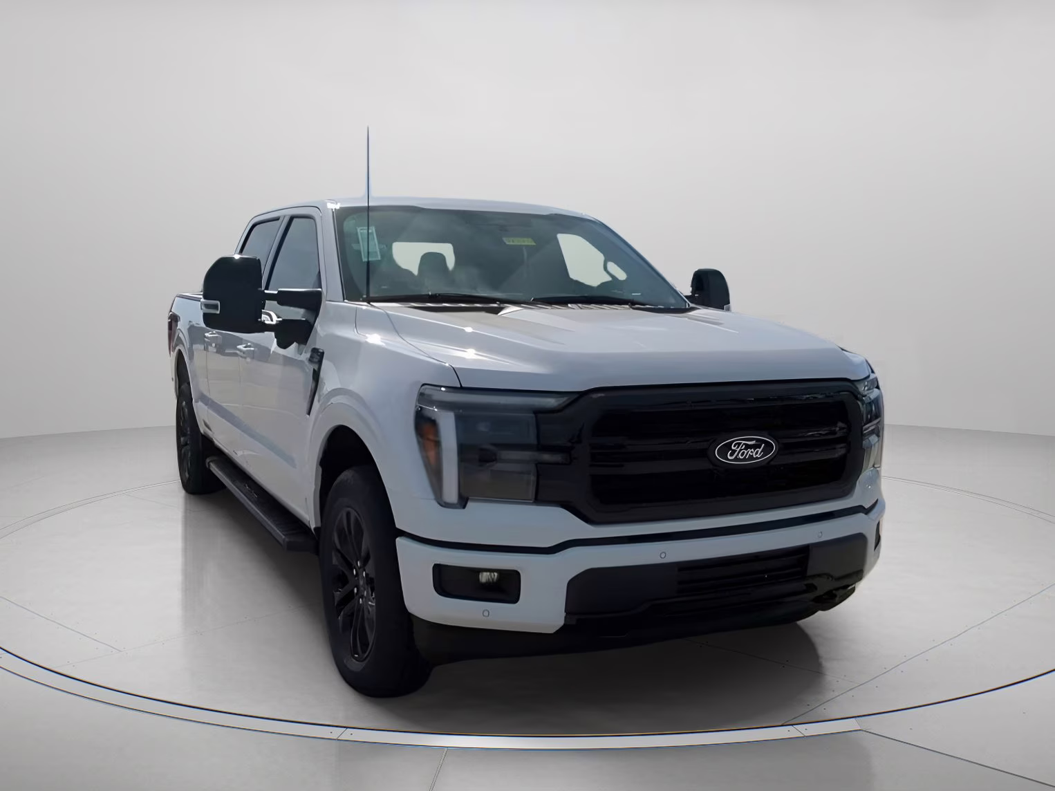 2026 Star White Metallic Tri-Coat Ford F-150 LARIAT Crew Cab Pickup 4X4 Truck