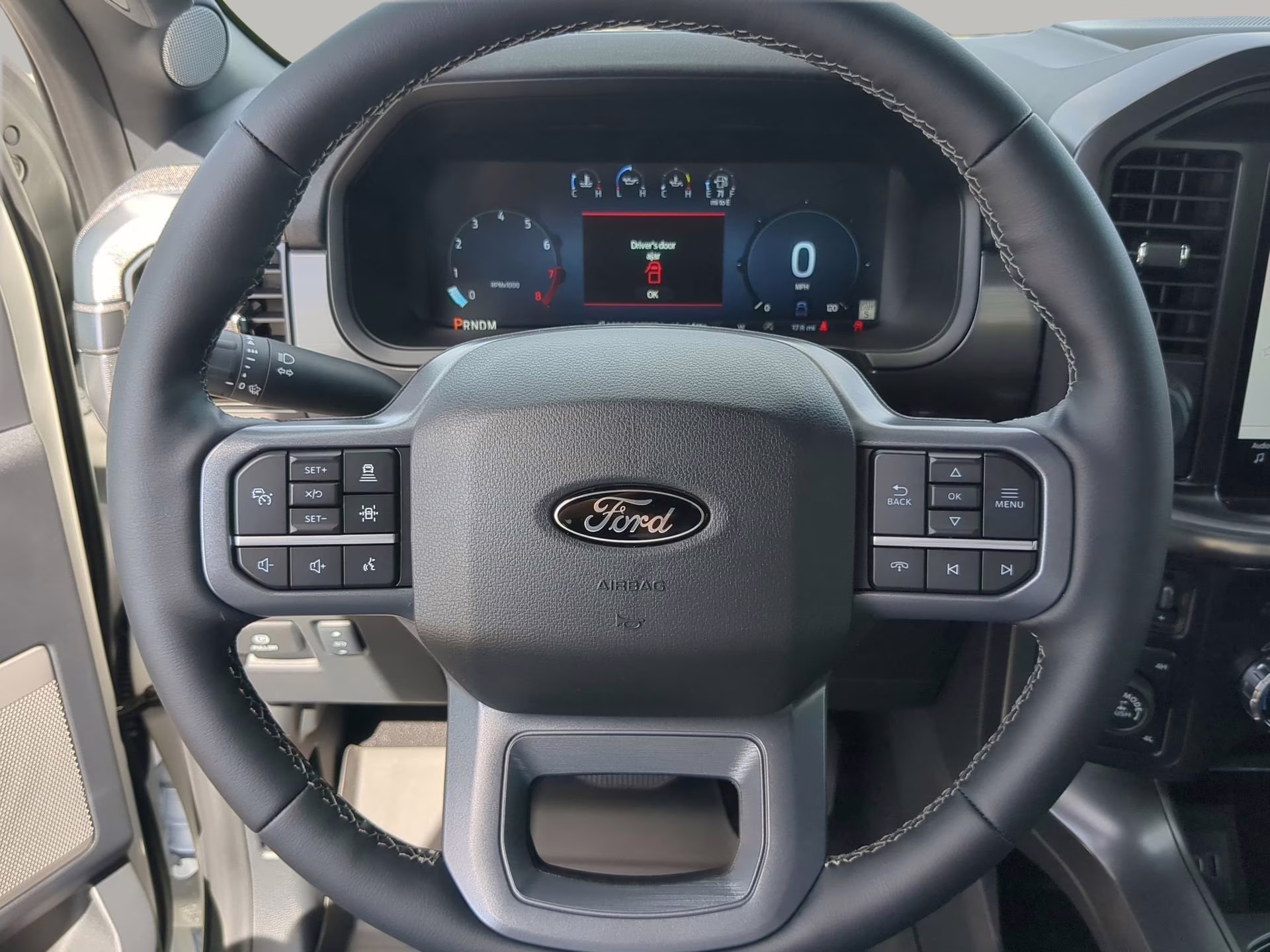 2026 Star White Metallic Tri-Coat Ford F-150 LARIAT Crew Cab Pickup 4X4 Truck