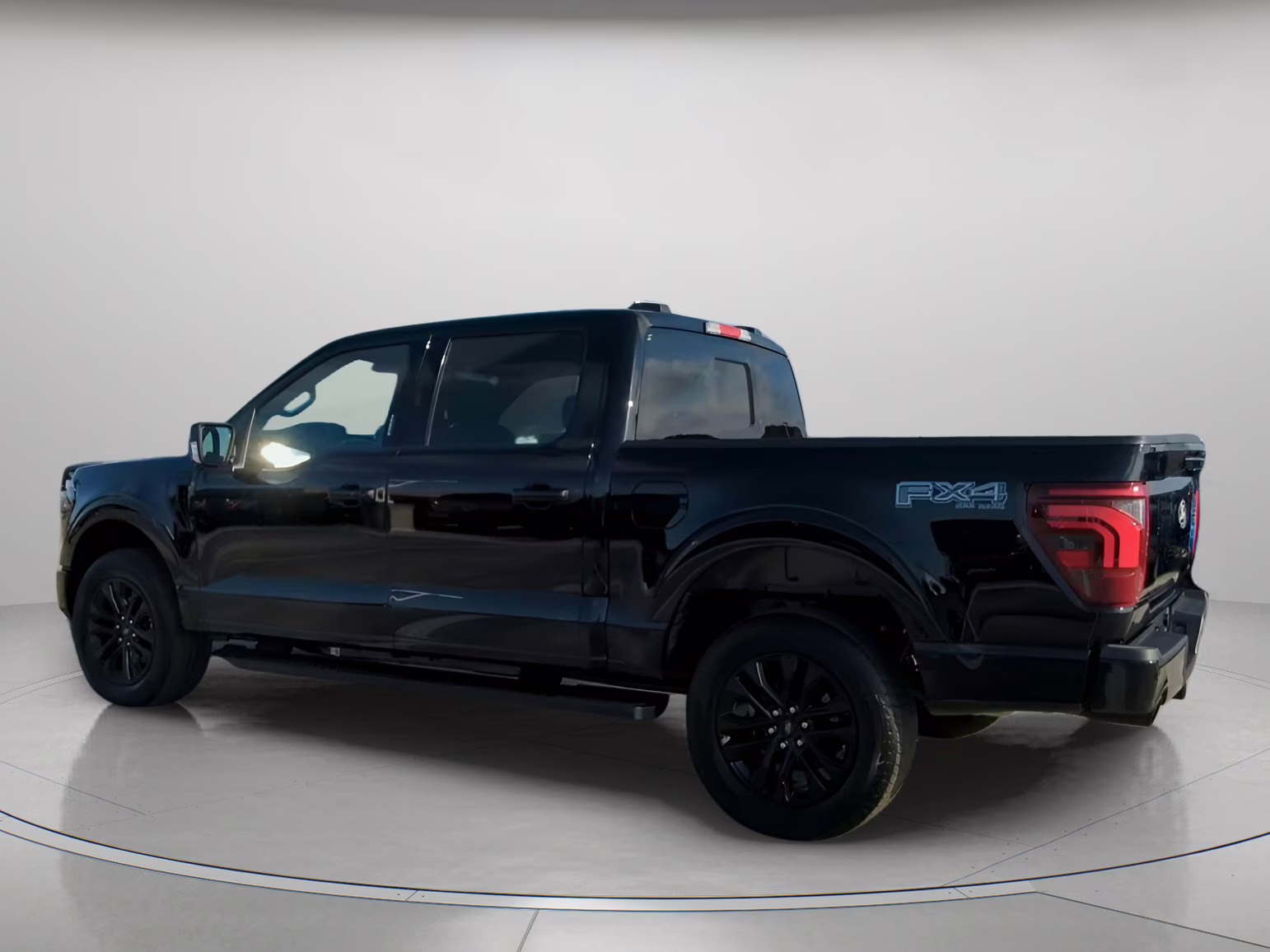 2026 Agate Black Metallic Ford F-150 LARIAT Crew Cab Pickup 4X4 Truck