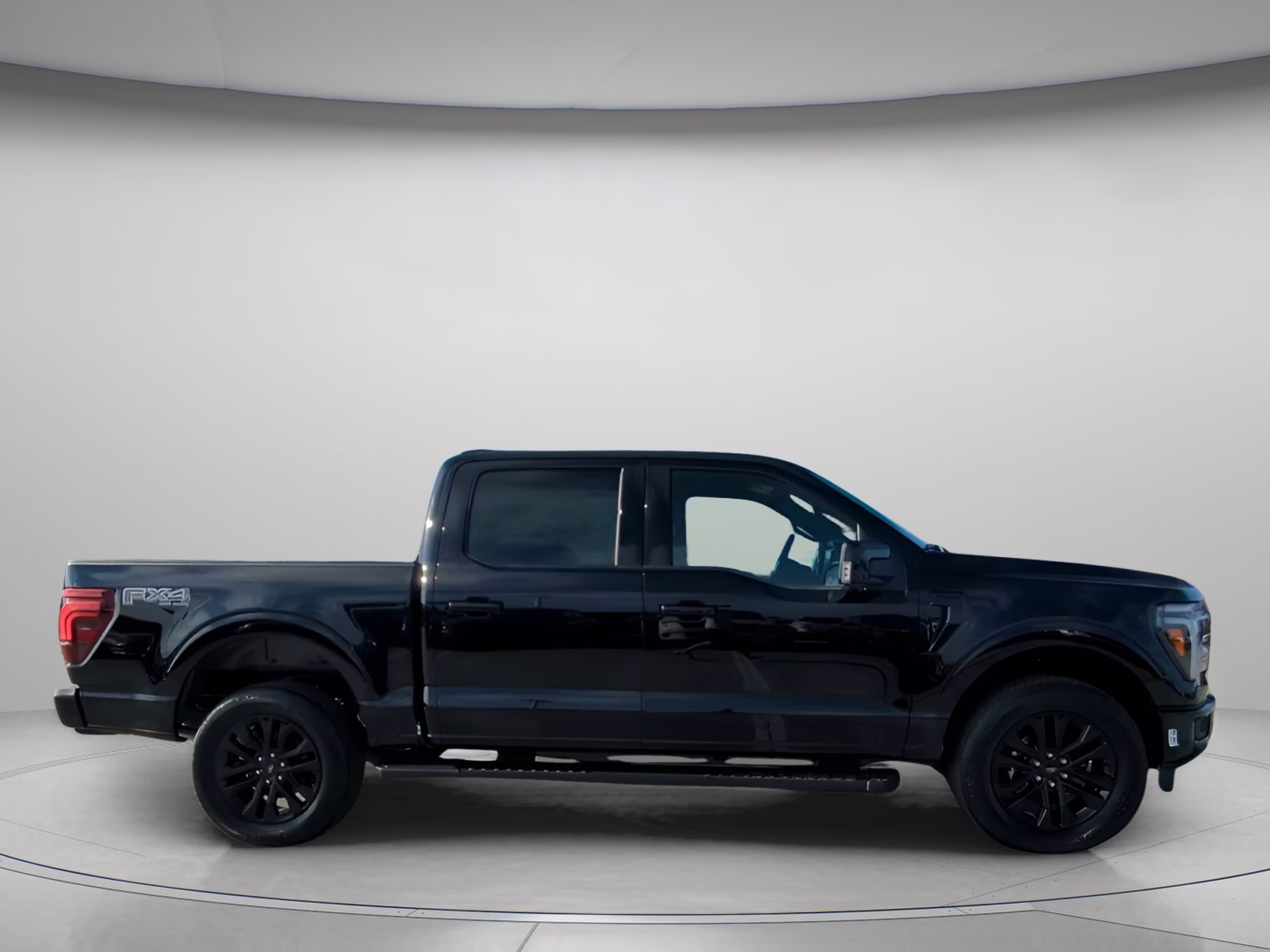 2026 Agate Black Metallic Ford F-150 LARIAT Crew Cab Pickup 4X4 Truck