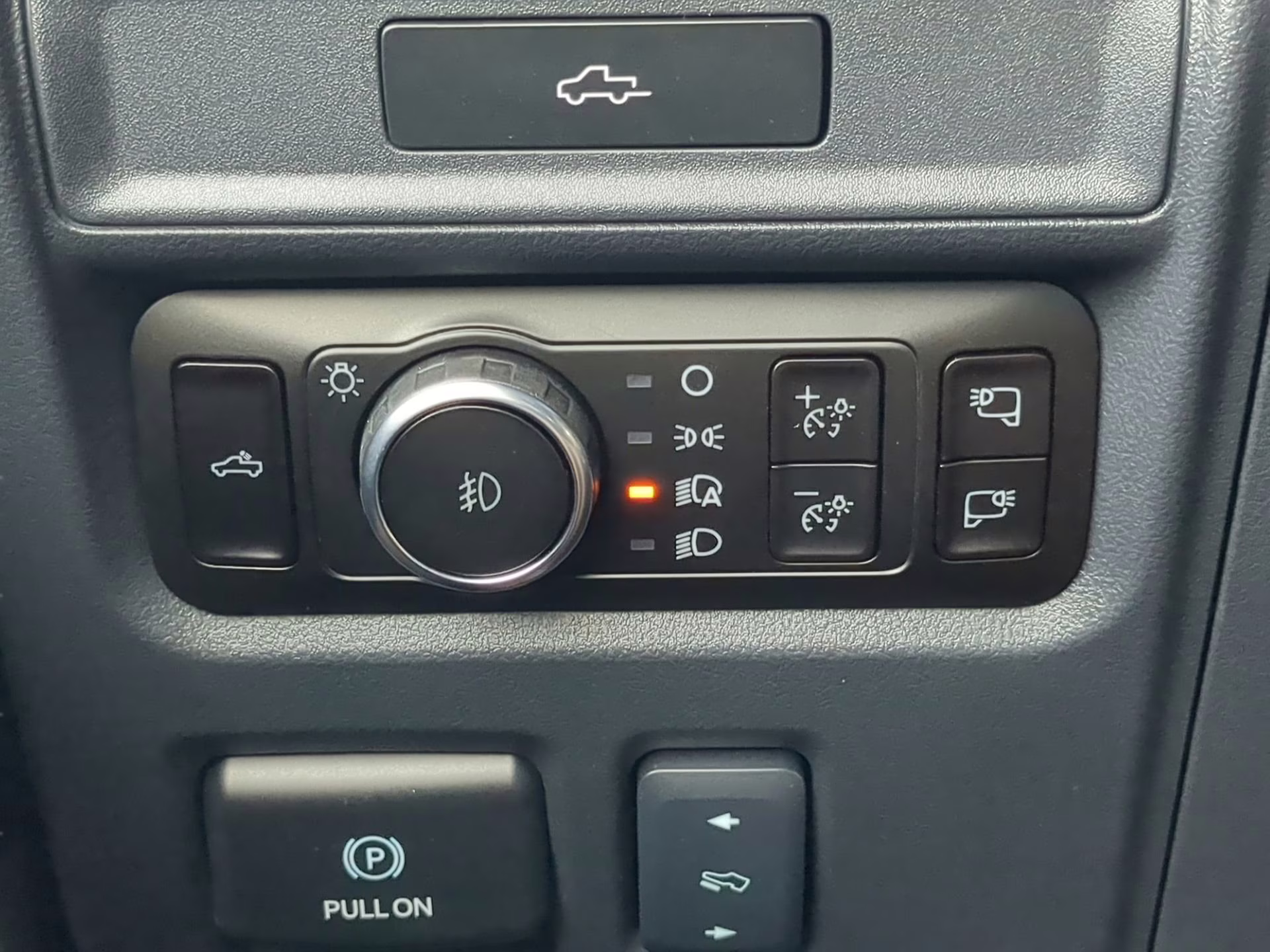 2026 Antimatter Blue Metallic Ford F-150 LARIAT Crew Cab Pickup 4X4 Truck