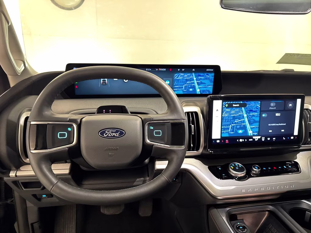 2025 Agate Black Metallic Ford Expedition Active RWD SUV