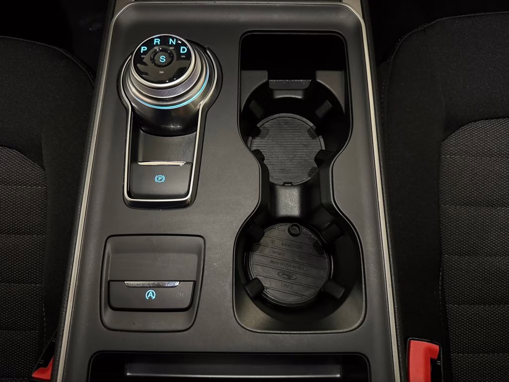 2024 Black Metallic Ford Edge SE AWD SUV