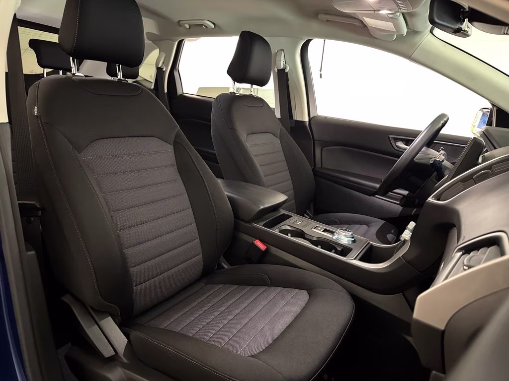 2024 Blue Metallic Ford Edge SE AWD SUV