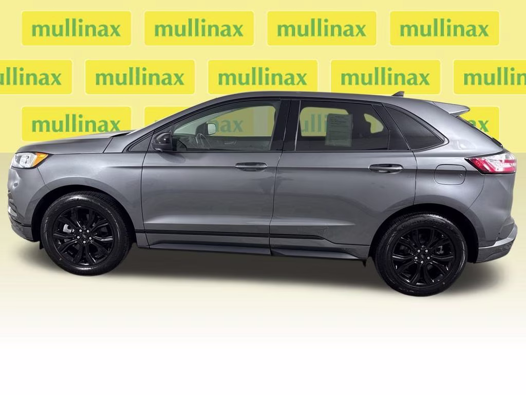 2024 Gray Metallic Ford Edge SE AWD SUV
