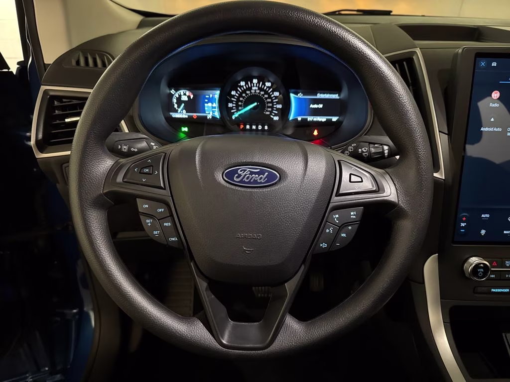 2024 Blue Metallic Ford Edge SE AWD SUV