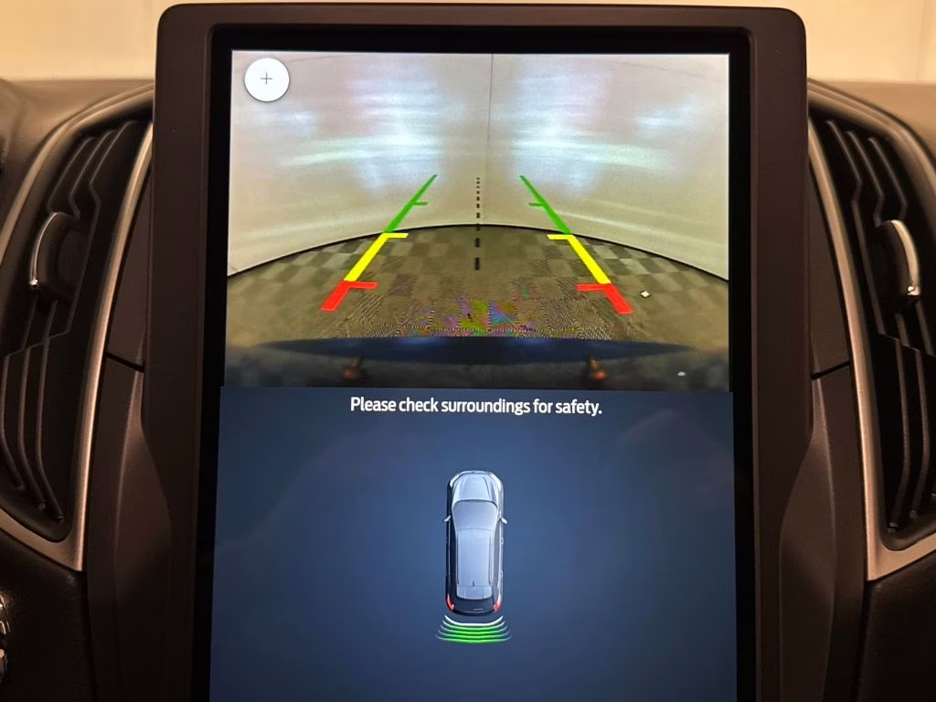 2024 Blue Metallic Ford Edge SE AWD SUV