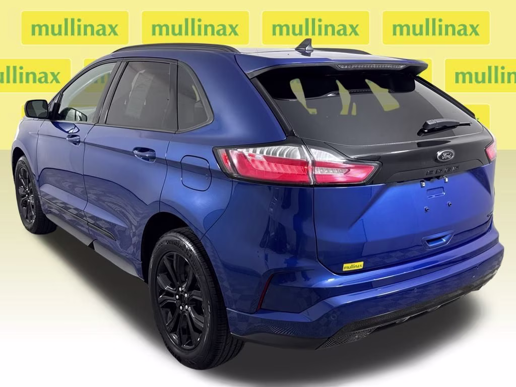 2024 Atlas Blue Metallic Ford Edge SE AWD SUV