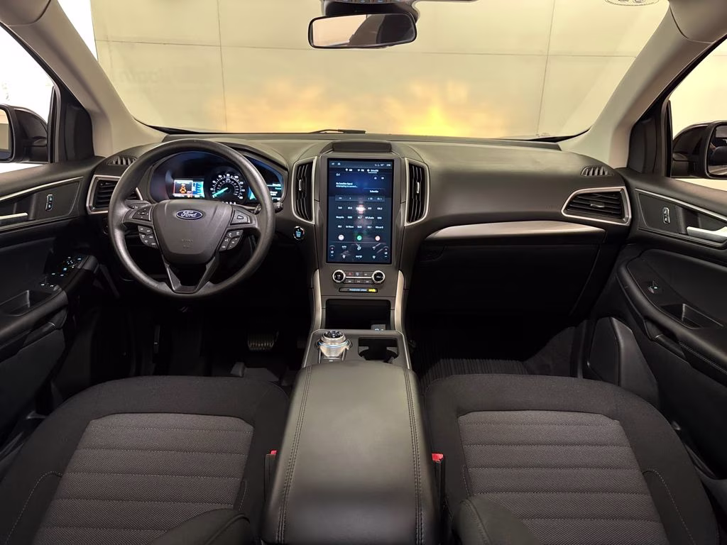 2024 Atlas Blue Metallic Ford Edge SE AWD SUV