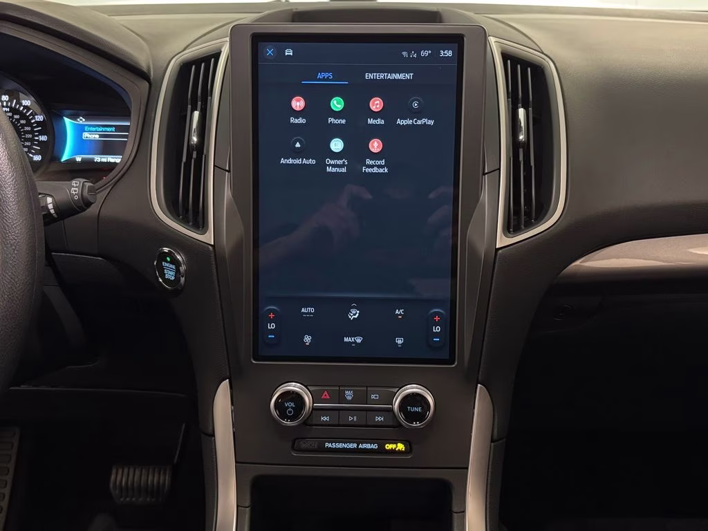 2024 Black Metallic Ford Edge SE AWD SUV