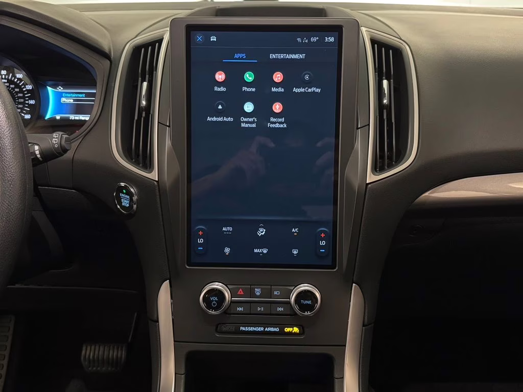 2024 Black Metallic Ford Edge SE AWD SUV