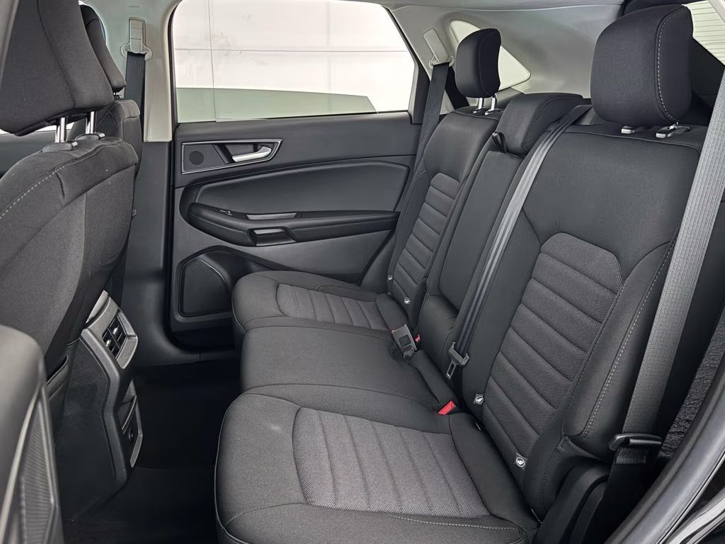 2024 Agate Black Metallic Ford Edge SE AWD SUV