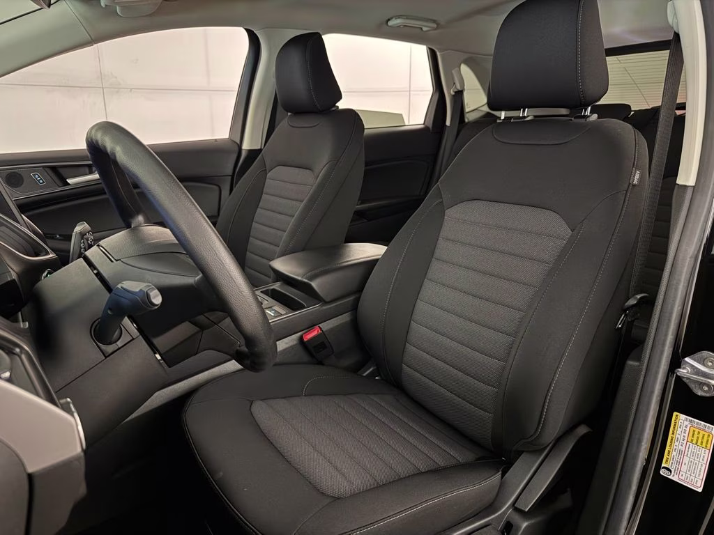 2024 Agate Black Metallic Ford Edge SE AWD SUV
