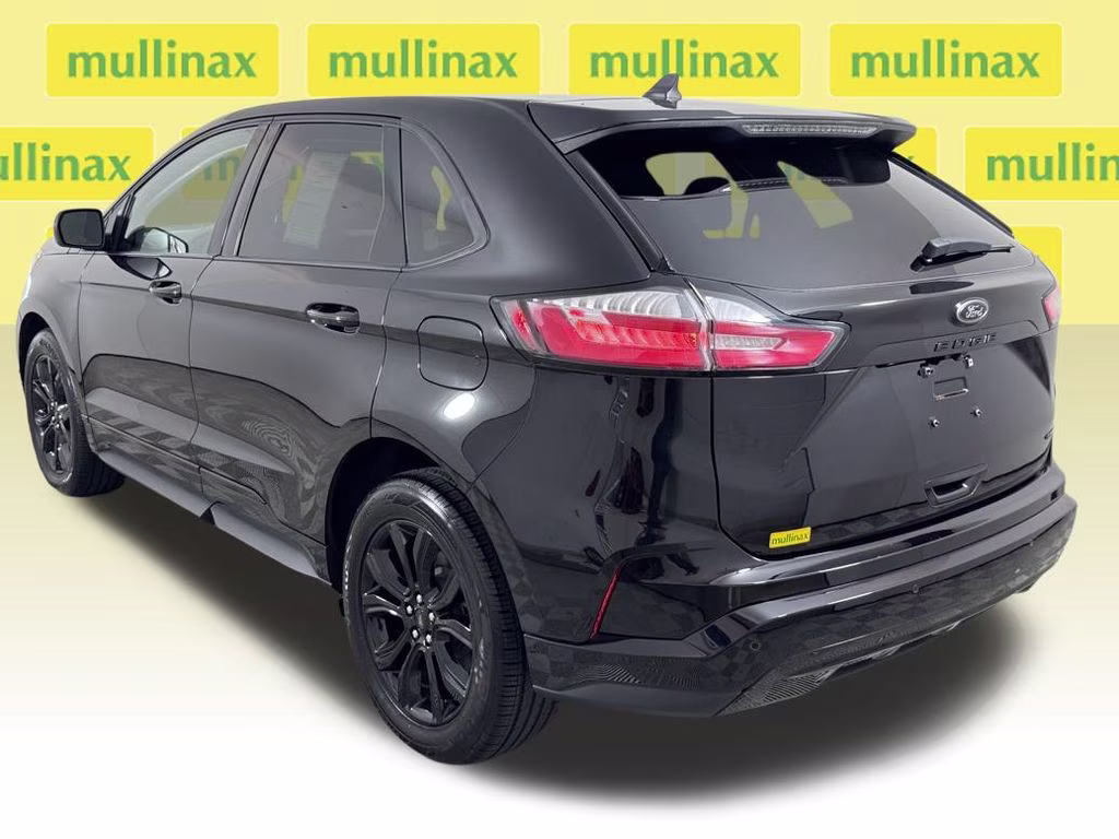 2024 Agate Black Metallic Ford Edge SE AWD SUV
