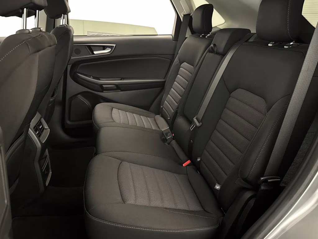 2024 Silver Metallic Ford Edge SE AWD SUV