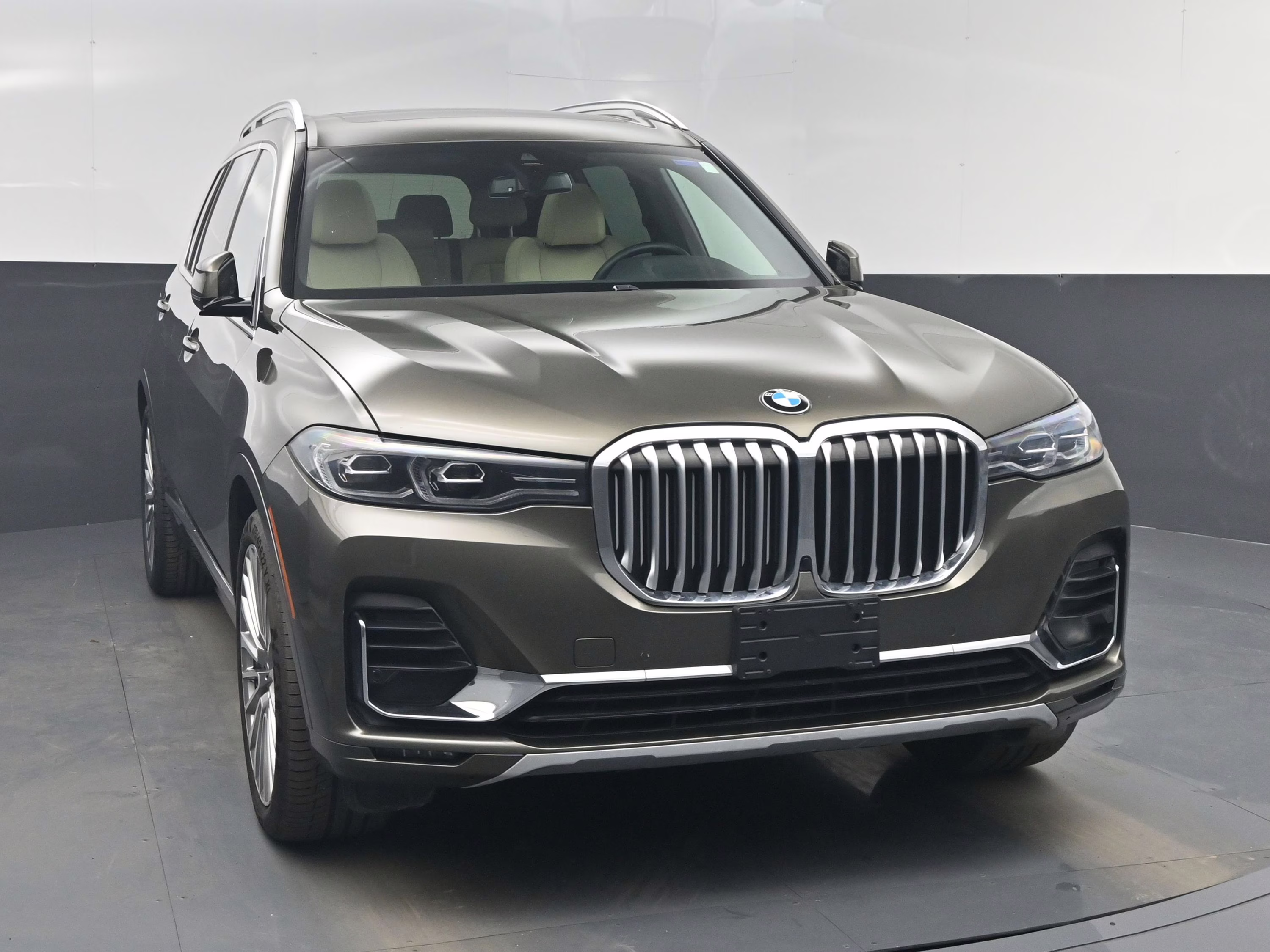 2021 Manhattan Green Metallic BMW X7 xDrive40i AWD SUV