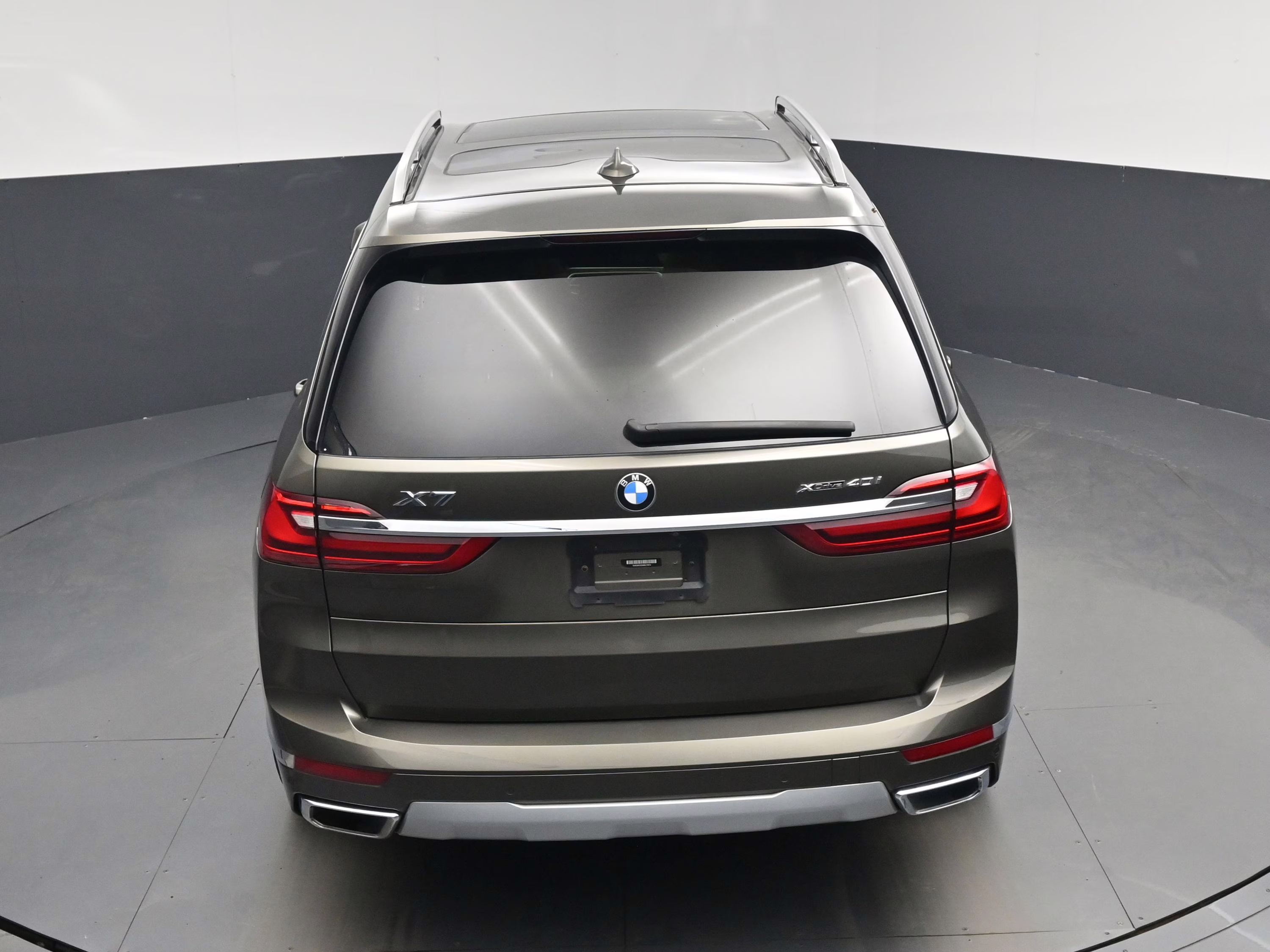 2021 Manhattan Green Metallic BMW X7 xDrive40i AWD SUV