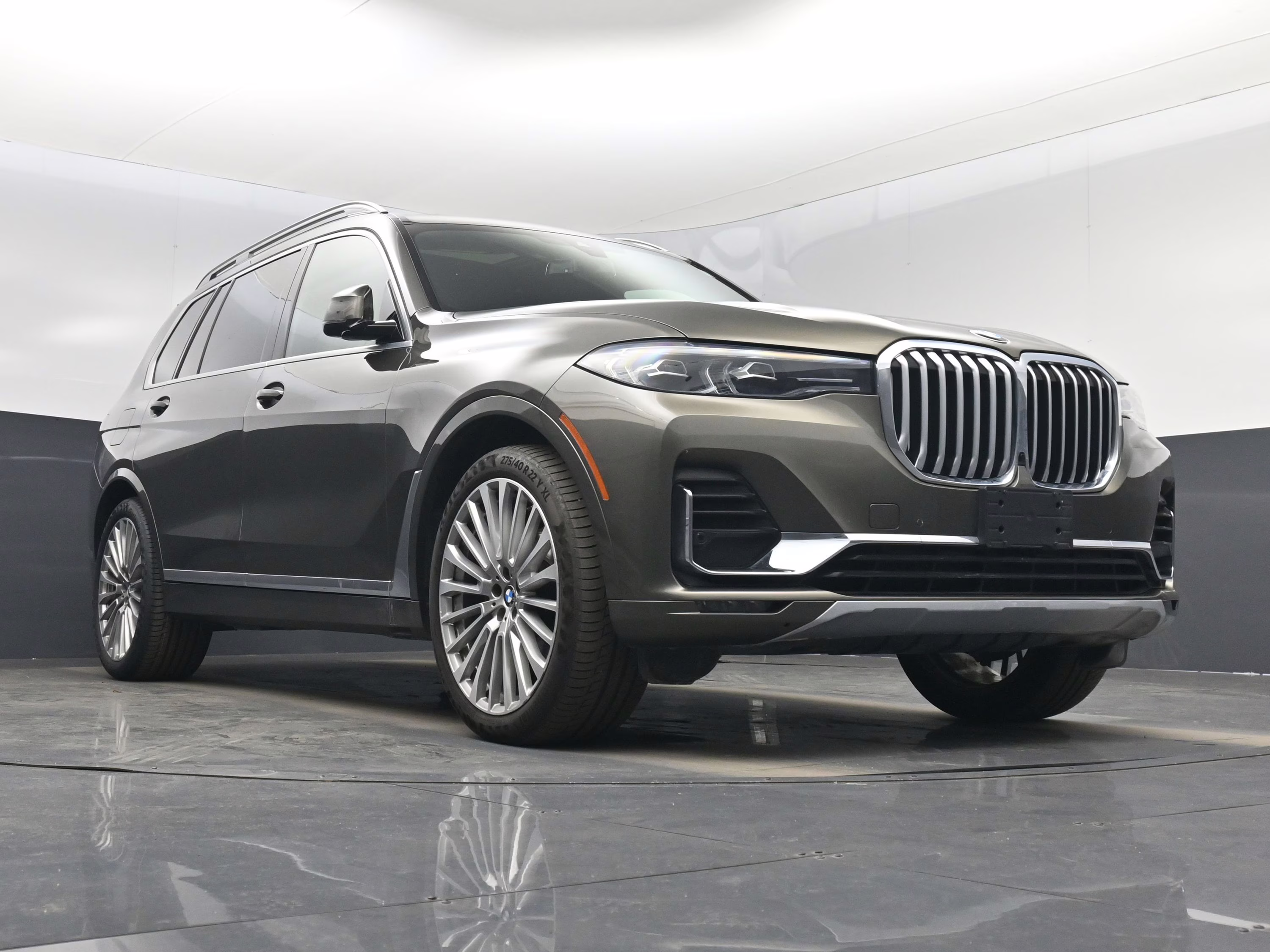 2021 Manhattan Green Metallic BMW X7 xDrive40i AWD SUV